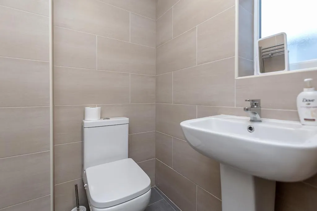 Royal Apartments - Heathrow Hillingdon