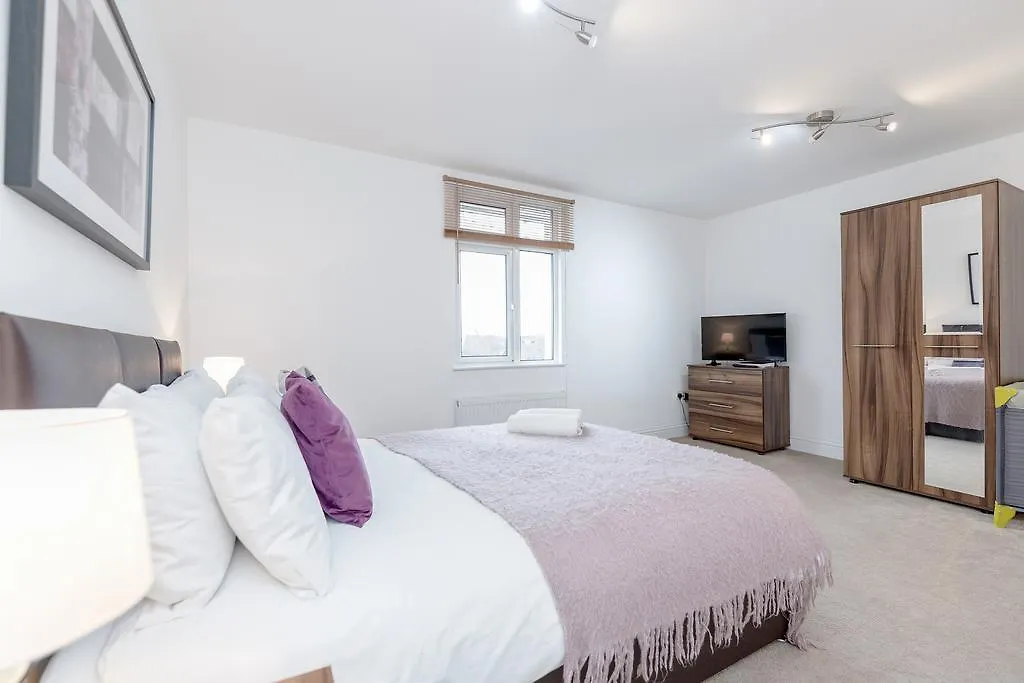 Royal Apartments - Heathrow Hillingdon