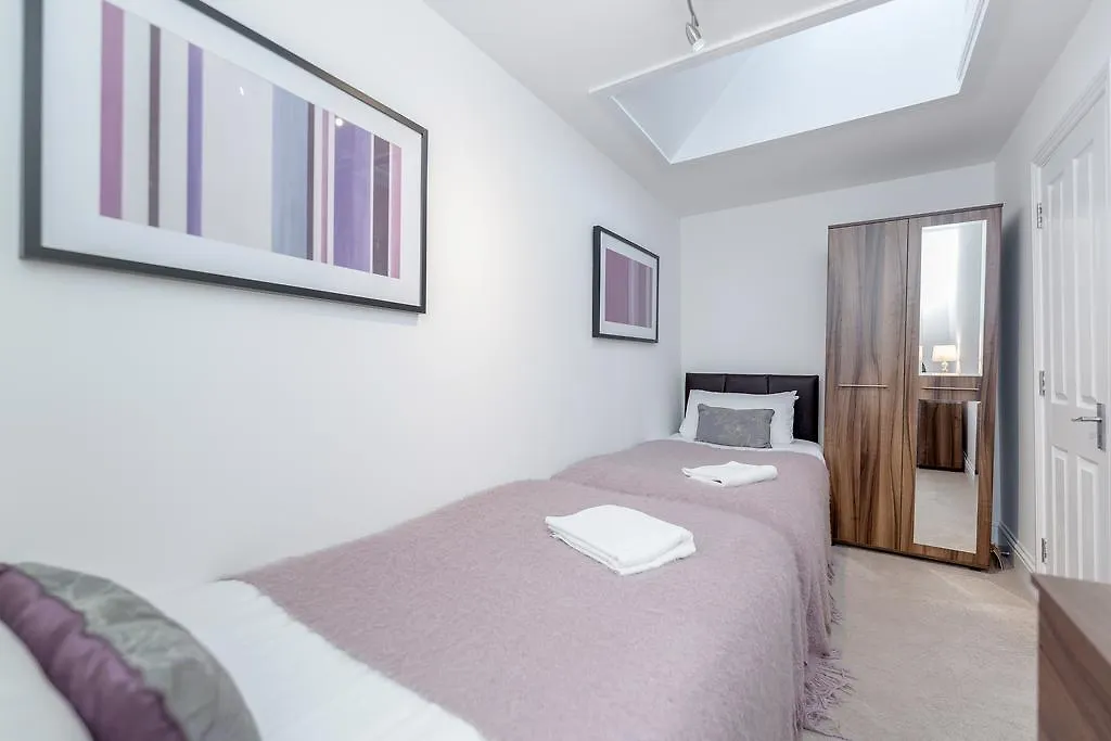 Royal Apartments - Heathrow Hillingdon